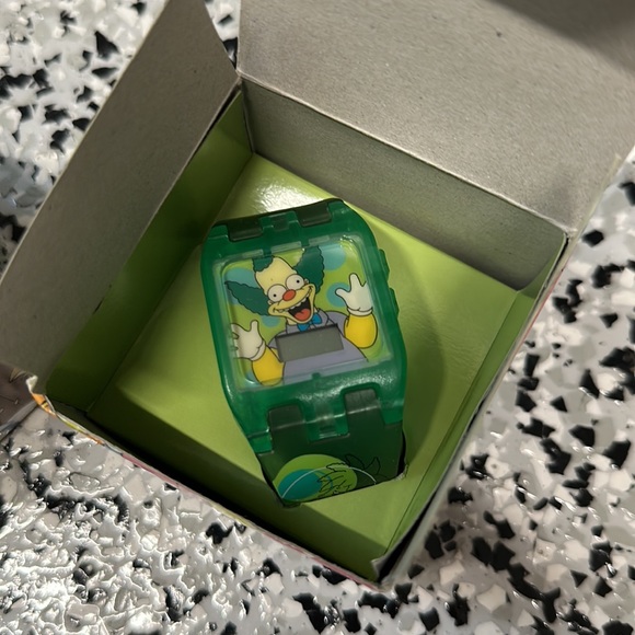 Krusty,Homer,Bart, & Family drive collector watches. The Simpsons - Picture 2 of 6